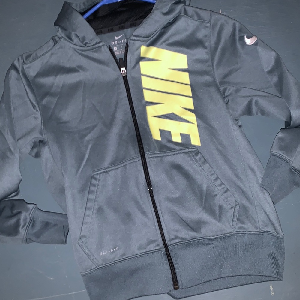 Boys zip up hoodie